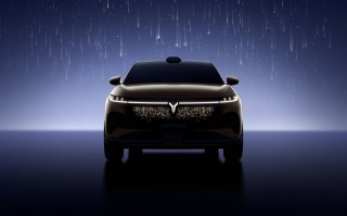 华为系首款家用纯电SUV，全新岚图知音首搭乾崑智驾ADS 4亮相